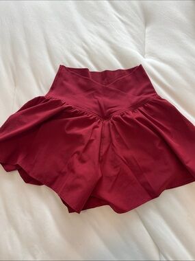 Off line High-Waist Wine Red Skort with Flared Silhouette